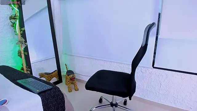 Rouse Monroe online show from February 2026 11:28:02 AM