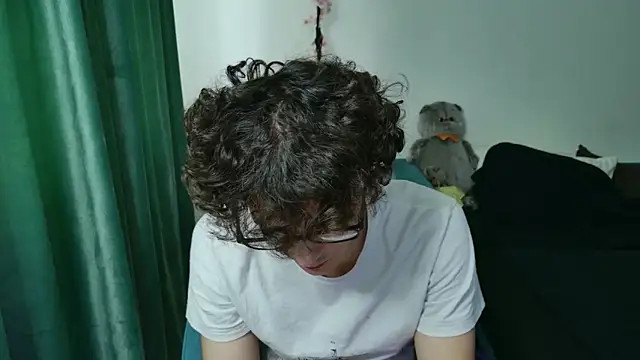 Snapshot of dreamgonetan chatting on September 2025 08:42:02 AM dreamgonetan online show from September 2025 08:42:02 AM