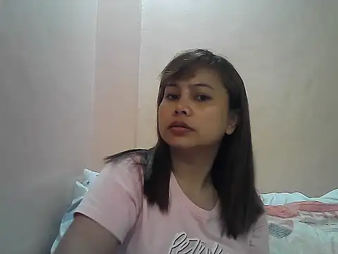 Snapshot of Amarrahlyn chatting on June 2026 09:15:02 PM Amarrahlyn online show from June 2026 09:15:02 PM