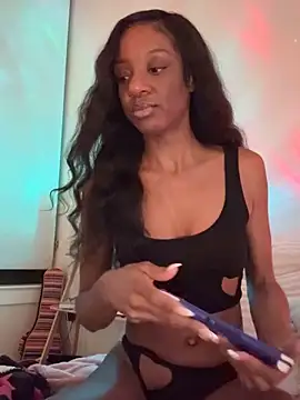 Snapshot of LoveDreaux chatting on December 2025 05:49:02 AM LoveDreaux online show from December 2025 05:49:02 AM