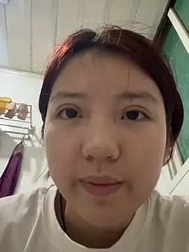 uiui521 online show from October 2025 03:52:01 PM