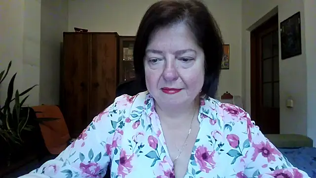 Snapshot of Violet_Pulse chatting on November 2025 12:40:02 PM Violet Pulse online show from November 2025 12:40:02 PM