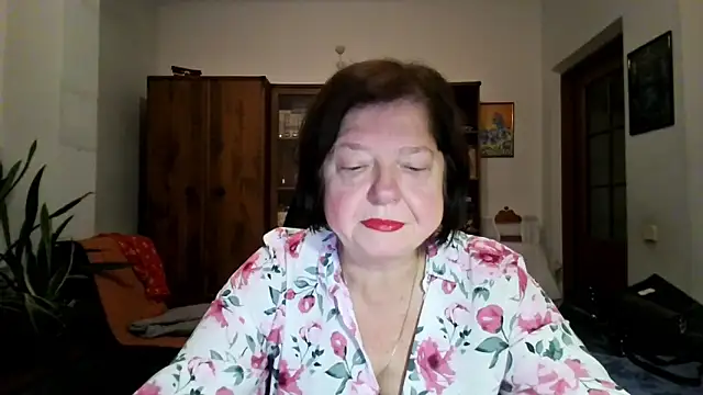 Snapshot of Violet_Pulse chatting on November 2025 04:18:01 PM Violet Pulse online show from November 2025 04:18:01 PM