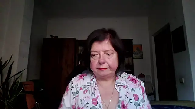 Snapshot of Violet_Pulse chatting on November 2025 12:02:02 PM Violet Pulse online show from November 2025 12:02:02 PM