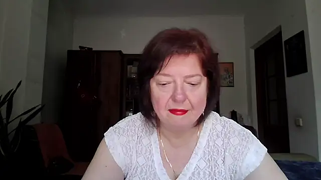 Snapshot of Violet_Pulse chatting on June 2026 07:21:02 AM Violet Pulse online show from June 2026 07:21:02 AM