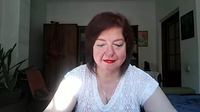 Snapshot of Violet_Pulse chatting on June 2026 06:12:01 AM Violet Pulse online show from June 2026 06:12:01 AM
