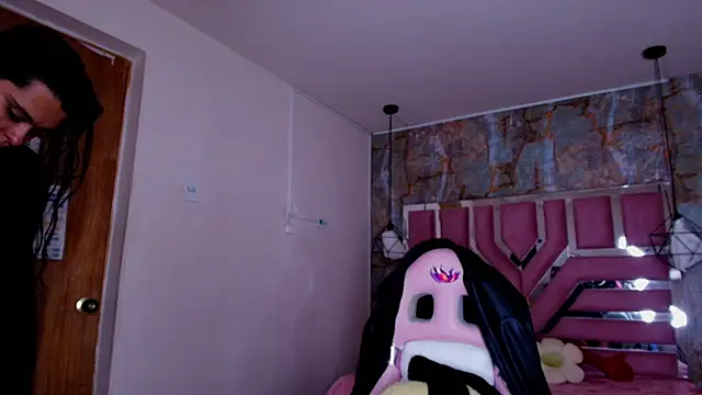 lorem adams online show from September 2025 12:20:01 PM