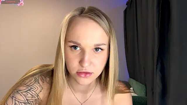 Snapshot of TanekaBoitel chatting on November 2025 06:11:02 PM TanekaBoitel online show from November 2025 06:11:02 PM