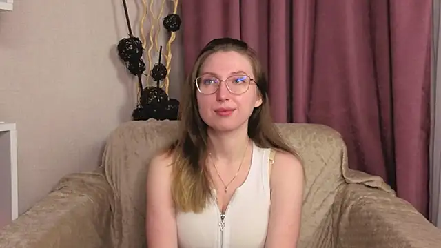 Snapshot of DaliaRadtke chatting on November 2025 08:14:01 PM DaliaRadtke online show from November 2025 08:14:01 PM