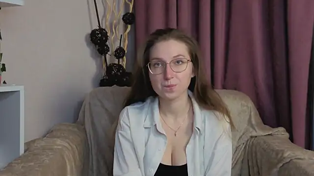 Snapshot of DaliaRadtke chatting on November 2025 06:14:01 PM DaliaRadtke online show from November 2025 06:14:01 PM