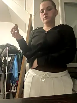 Alita 92 online show from October 2025 07:34:01 PM