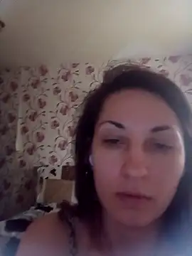 Snapshot of RitaLovvee chatting on October 2025 06:44:01 AM RitaLovvee online show from October 2025 06:44:01 AM