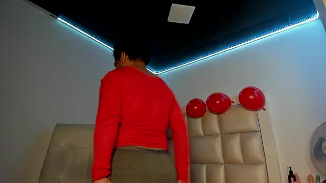 peyton  wat online show from March 2026 12:32:01 PM