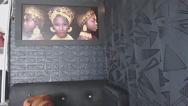 Lil Rose2006 online show from February 2026 01:33:02 PM