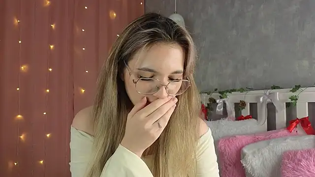 Snapshot of vivyboo111 chatting on January 2026 09:42:01 PM vivyboo111 online show from January 2026 09:42:01 PM