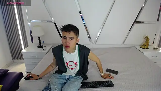 oblivionlove online show from February 2026 12:43:02 PM