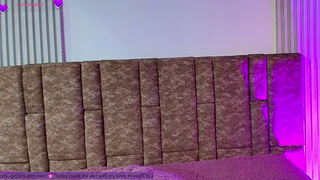 Missdionne curly online show from February 2026 11:20:01 AM