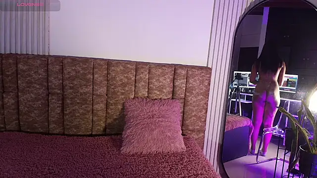 Missdionne curly online show from March 2026 11:26:01 AM