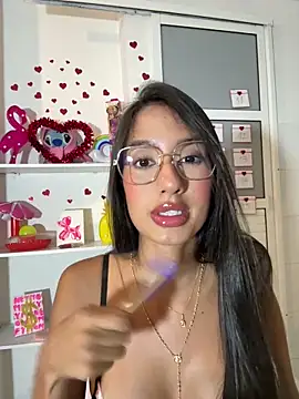 Julieta Duque online show from February 2026 02:15:01 AM