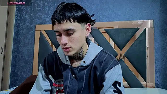 owen desmond online show from October 2025 02:56:01 AM