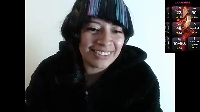 Acelinrose online show from November 2025 02:34:01 AM