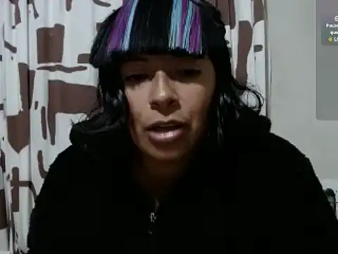 Acelinrose online show from April 2026 12:49:02 AM