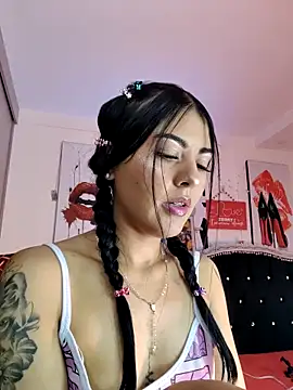 ValeNiitaLuv online show from April 2026 06:30:02 AM