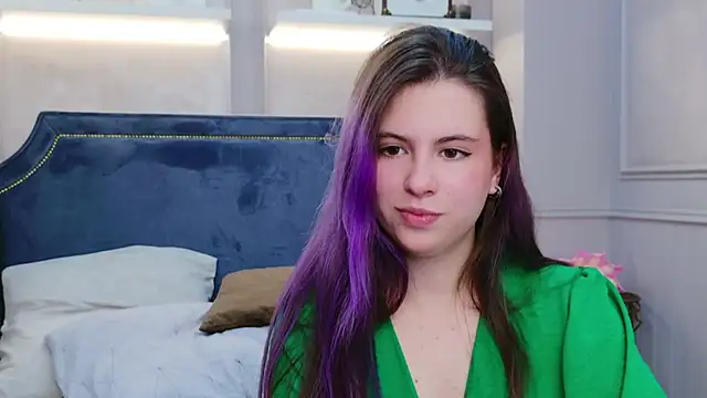 Akira Halls online show from November 2025 09:04:02 PM