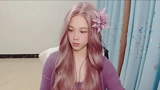 Cherry S online show from October 2025 02:34:01 AM