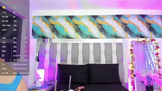 Snapshot of IsaDiiaz chatting on January 2026 04:48:02 AM IsaDiiaz online show from January 2026 04:48:02 AM