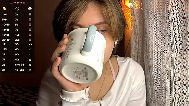 SabrinaFolts online show from October 2025 05:03:02 PM