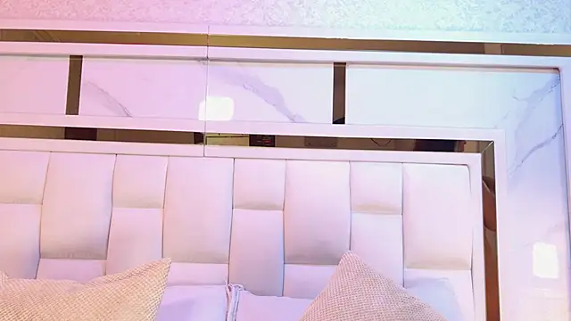 samanthaa sm online show from February 2026 11:44:01 AM