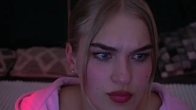 AlinaLiii online show from November 2025 09:03:02 PM