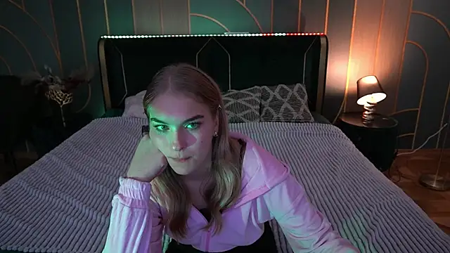 AlinaLiii online show from November 2025 01:17:02 PM