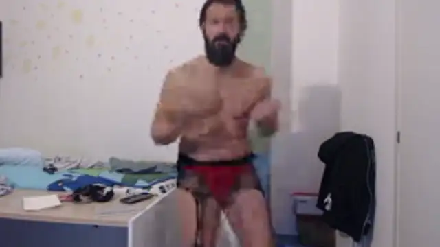 muscoloporco online show from November 2025 06:51:01 PM