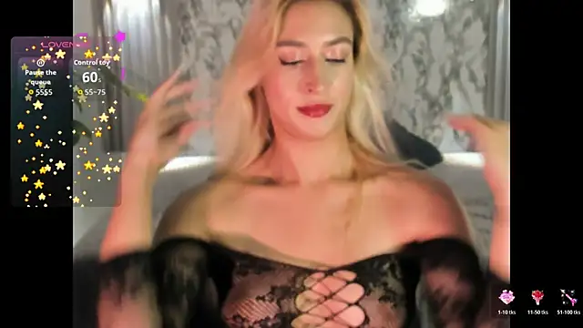 Snapshot of Dulcinea_2 chatting on November 2025 06:07:01 PM Dulcinea 2 online show from November 2025 06:07:01 PM