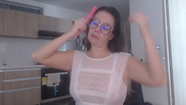 LovePaula online show from July 2026 12:23:01 PM