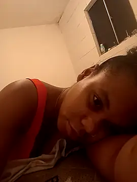 PrettahSantos online show from December 2025 12:44:02 PM