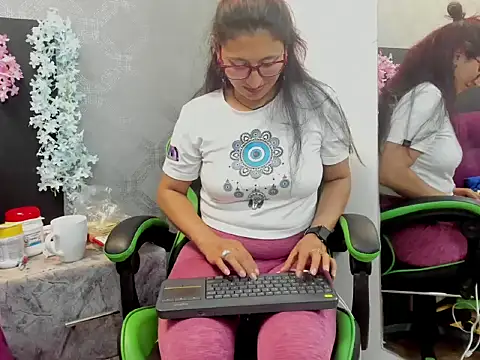 VictoriaSpenser online show from September 2025 08:45:01 PM