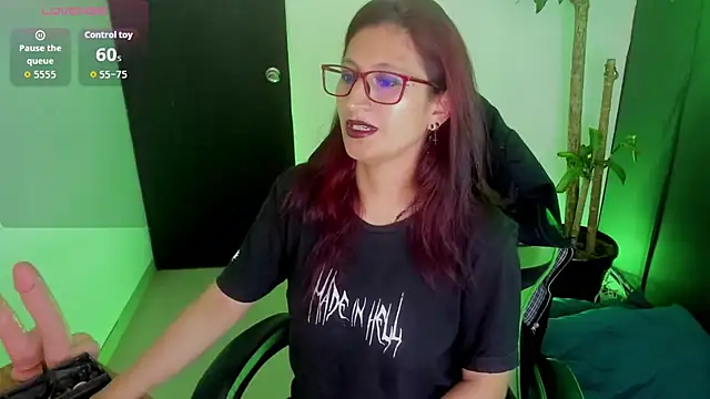 VictoriaSpenser online show from November 2025 01:11:01 PM