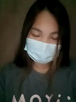 baby-linh001 online show from September 2025 07:05:01 PM