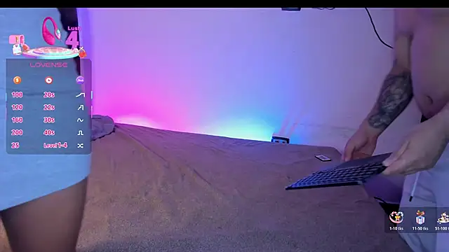 BoomChikaWow online show from November 2025 11:37:01 PM