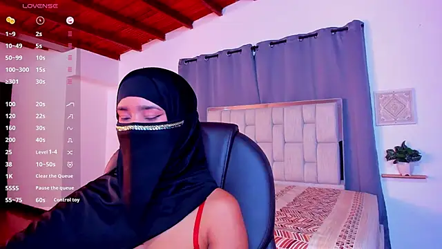 kalila latif online show from December 2025 02:17:01 AM