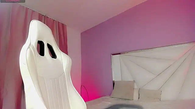 Snapshot of Isabela_saenz chatting on October 2025 03:16:01 AM Isabela saenz online show from October 2025 03:16:01 AM