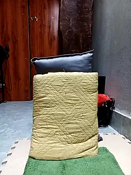 Pipi23  online show from October 2025 01:17:02 AM