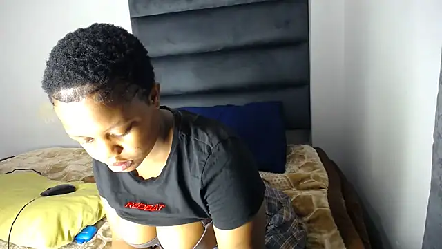 Snapshot of Juiceybileh chatting on October 2025 08:30:01 PM Juiceybileh online show from October 2025 08:30:01 PM