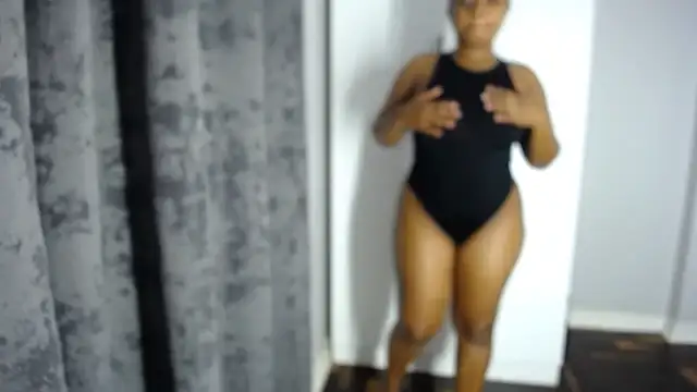 Snapshot of Juiceybileh chatting on October 2025 07:58:02 PM Juiceybileh online show from October 2025 07:58:02 PM