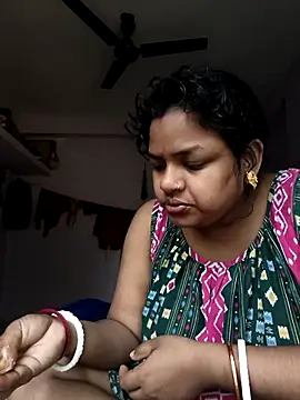 Deborbhavi222 online show from April 2026 03:27:02 AM