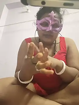 Deborbhavi222 online show from July 2026 06:21:02 PM