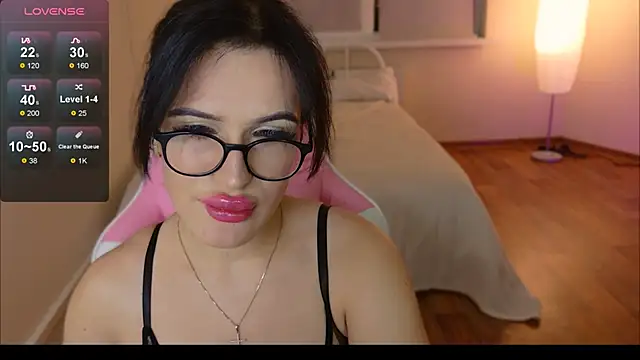 ShayLoren online show from September 2025 02:27:02 AM